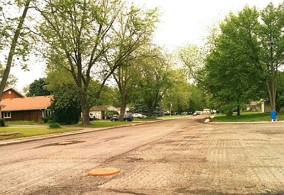 2nd image of 5 Wyndham Dr