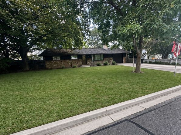 2727 Oneida Ln