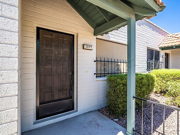 5th image of 4328 E Capri Ave Unit 207