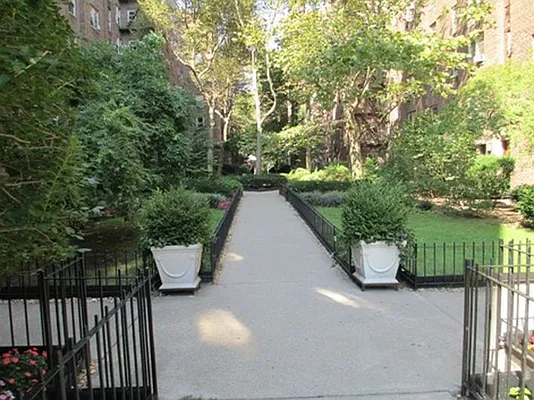 Sold by RealTegrity NY LLC | media 24