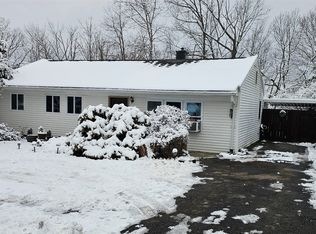 21 Beechknoll Rd, Binghamton, NY 13903