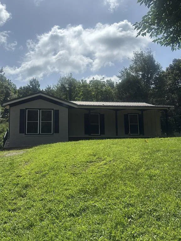135 Wilbur Nelson Rd — Photo 1