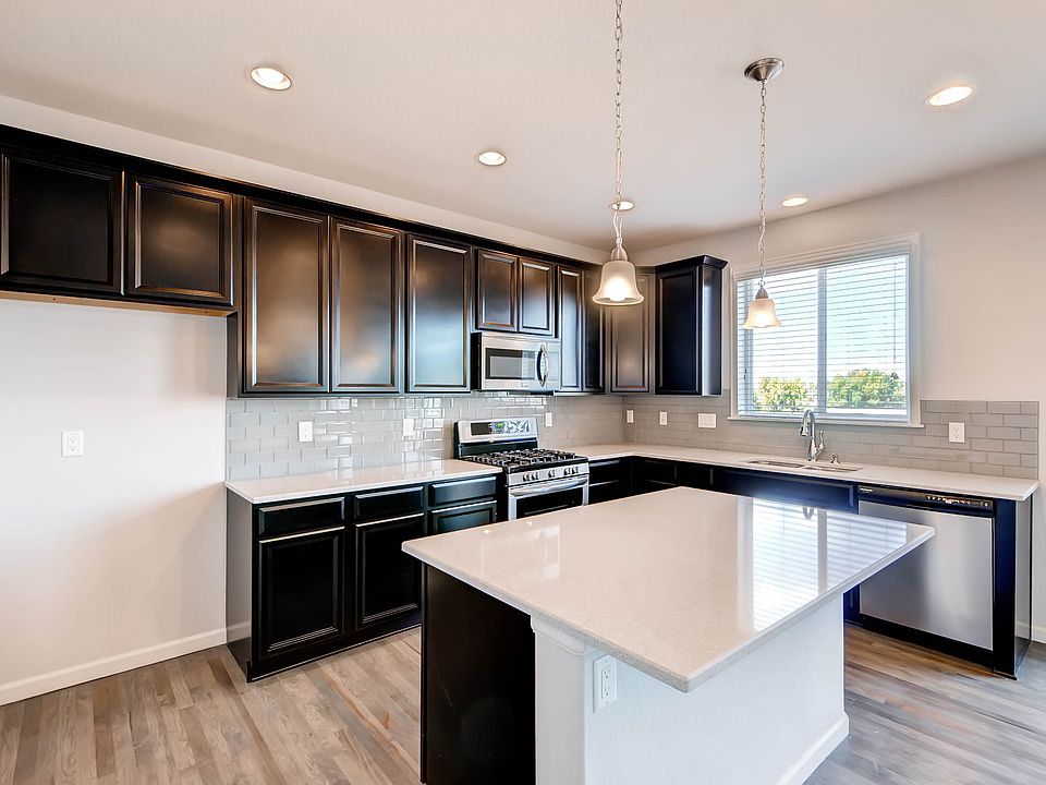 Photo of similar home.