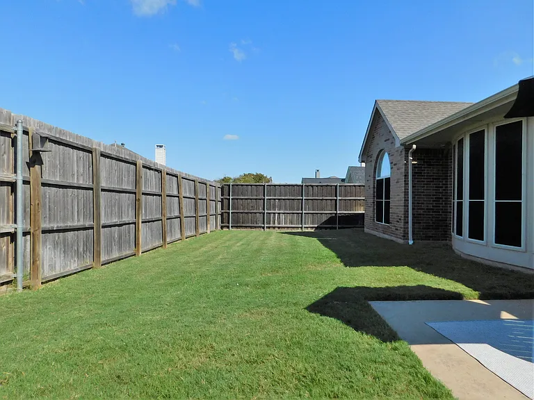 1119 Postwood Dr — Photo 35