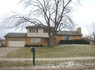 4467 Straight Arrow Rd, Dayton, OH 45430