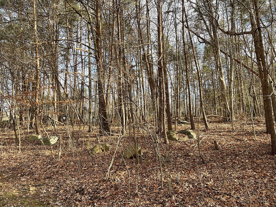 2nd image of 11 Highland Lake Rd