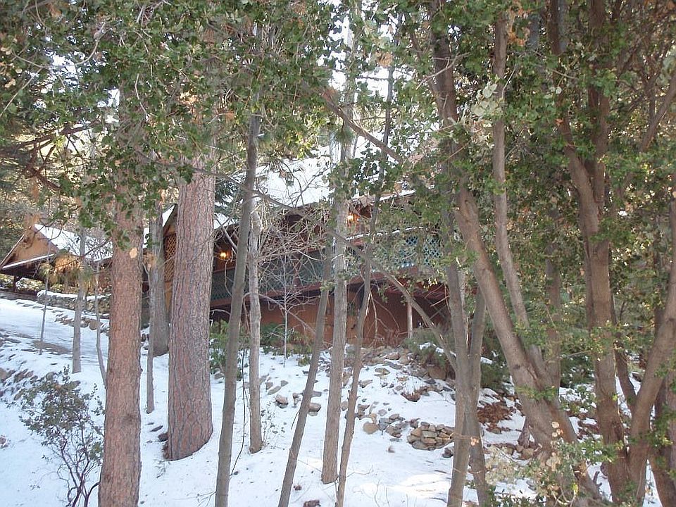 Talk about nestled!