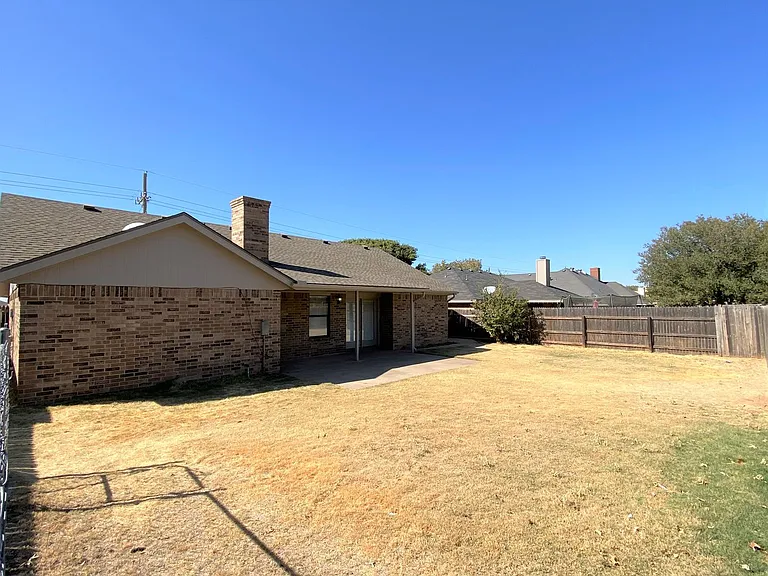 6845 Iola Ave — Photo 12
