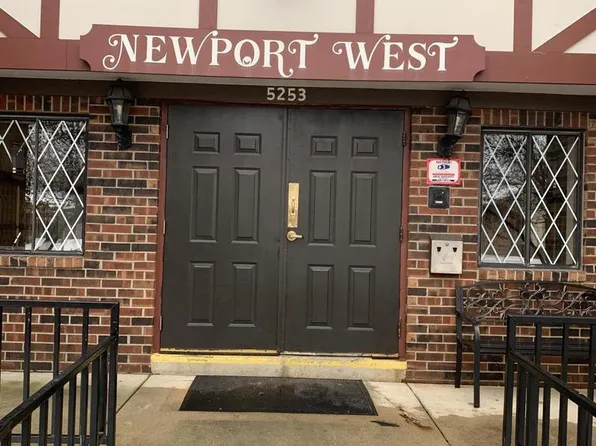 5253 North Lovers Lane ROAD #338, Milwaukee, WI 53225