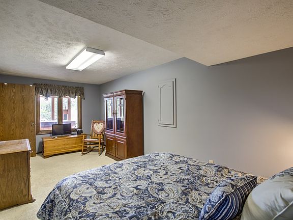 5th image of 9301 Valaretta Dr