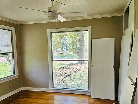 4th image of 3337 Halsey St