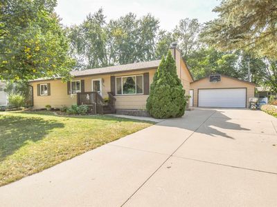 3909 S Holbrook Ave, Sioux Falls, SD, 57106
