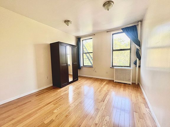 2nd image of 122 Forsyth St APT 3B