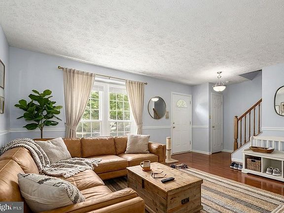 2nd image of 2180 Commissary Cir