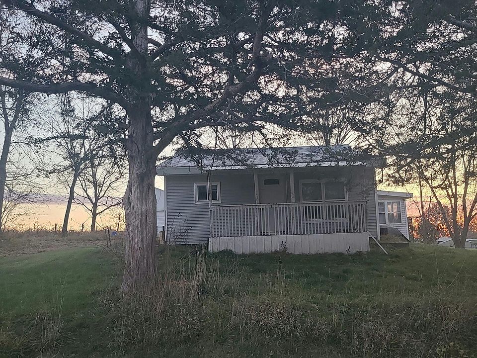 524 Oak St, Atalissa, IA 52720 Zillow