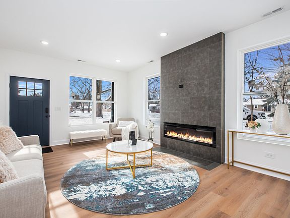 4th image of 1539 Hoyt Ave