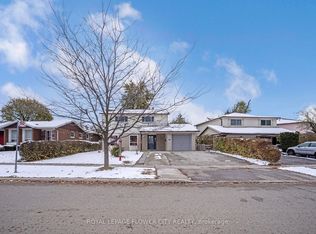 60 Lexington Ave, Toronto, ON M9V 2G8