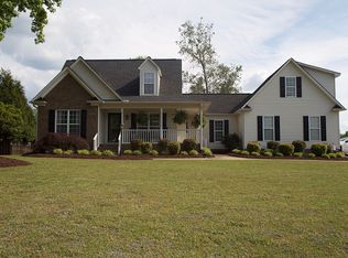 860 W River Grove Cir, Roebuck, SC 29376