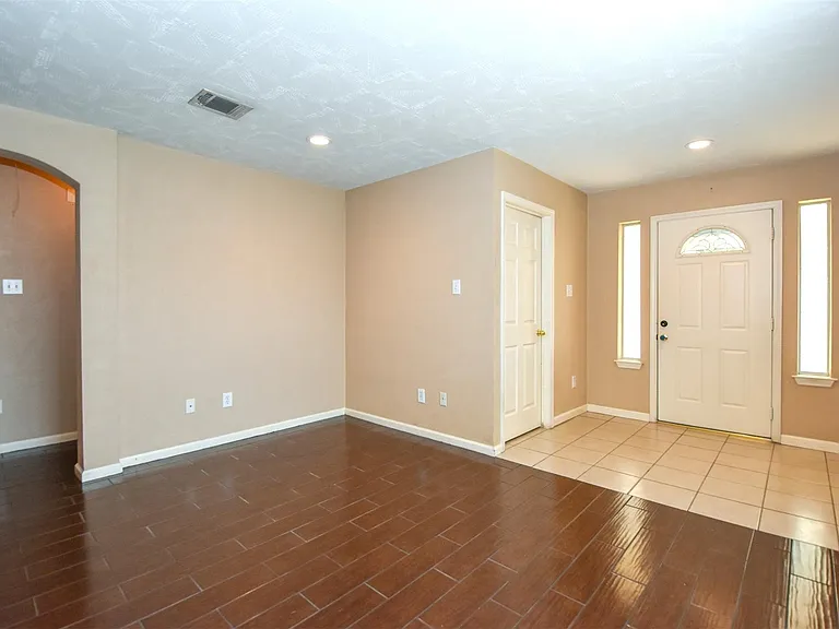 7215 Kransburg Ranch Dr — Photo 4