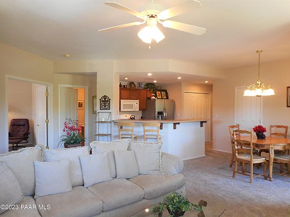 3rd image of 1975 Blooming Hills Dr Unit 218