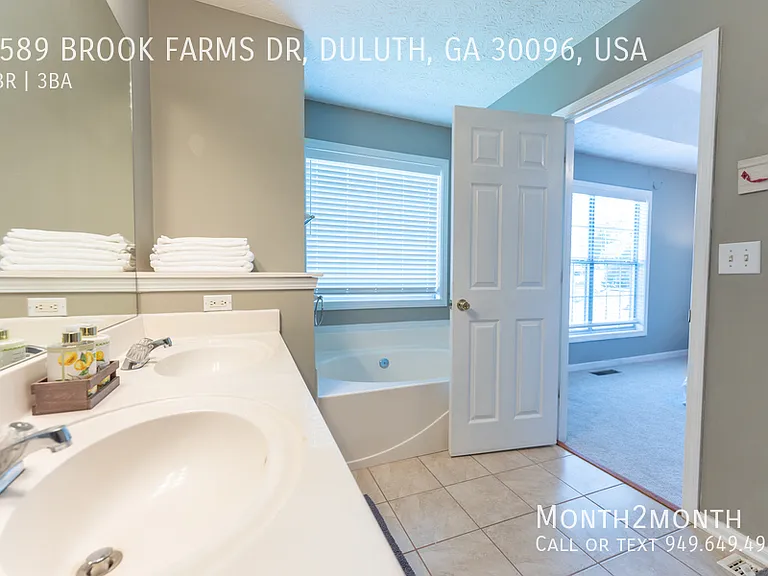 4589 Brook Farms Dr #USA — Photo 31