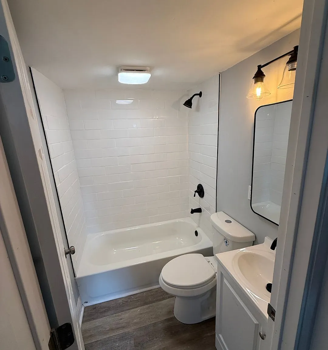 4 bed, 2.0 bath, 1700 sqft, $1,900 — Photo 3