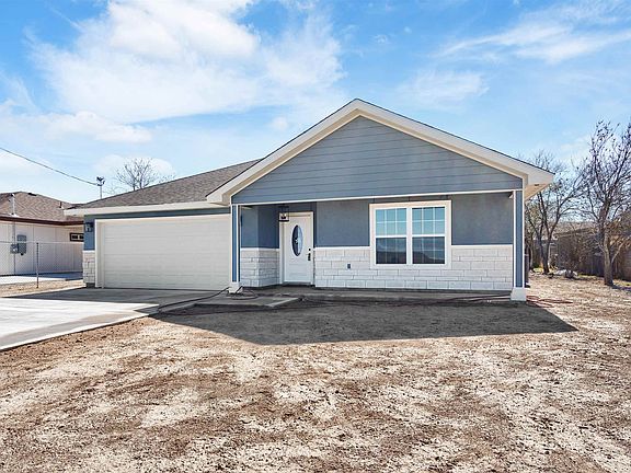 3rd image of 328 Ray Dr