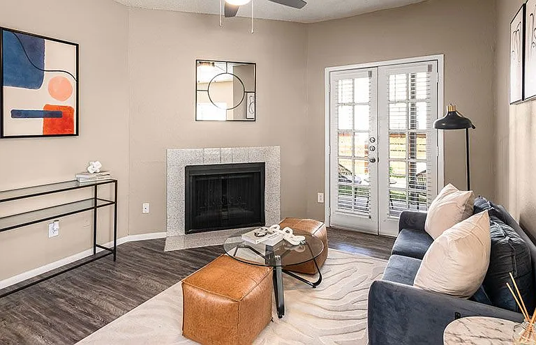 Knowlton Apartment Homes — Photo 7