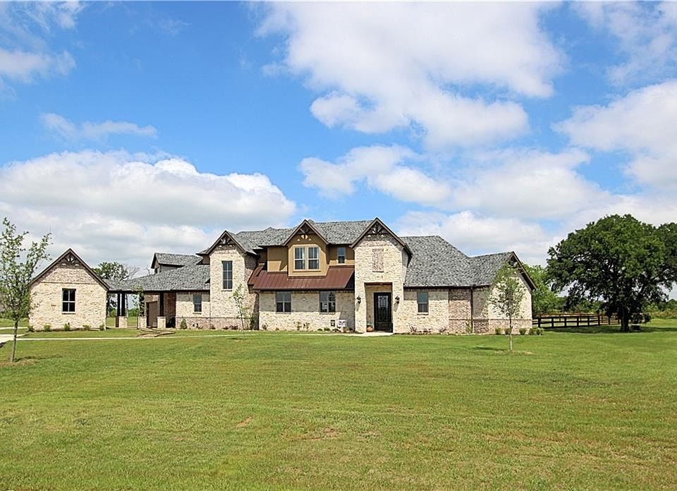 1st image of 140 Quiet Hill Cir
