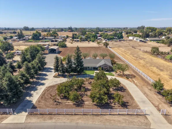 3589 N Markay Ave, Sanger, CA 93657