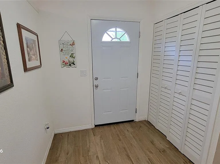 345 N Thompson Rd #B — Photo 9