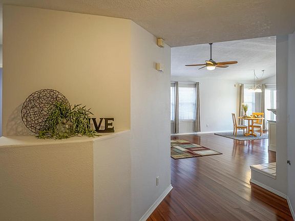 5th image of 6759 Forest Hills Dr NE