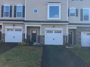 1391 Black Forest Dr, Allentown, PA 18104