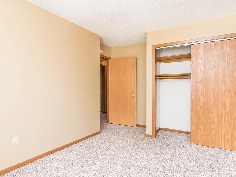 Campus View Apartments — Photo 11
