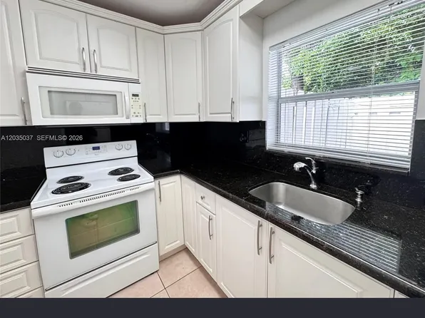 1801 NE 25th Ave APT 2, Pompano Beach, FL 33062