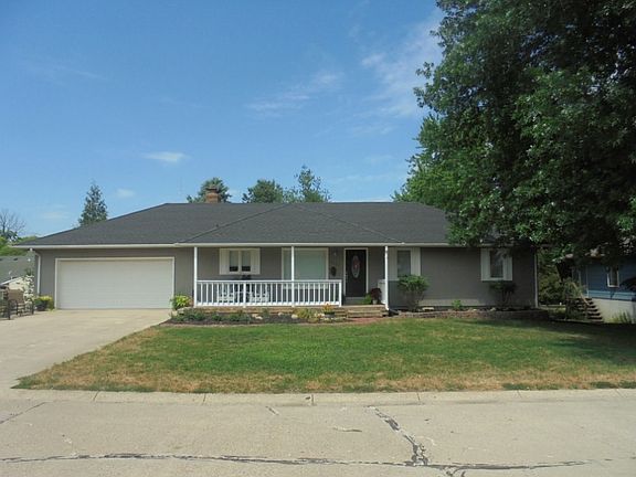 2nd image of 3021 Bel Air Dr