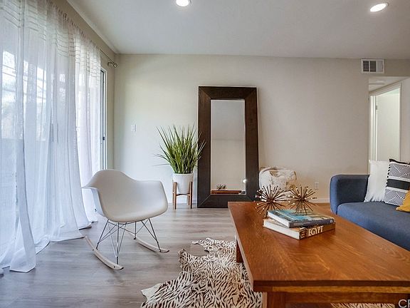 5th image of 445 W 6th St Unit 205