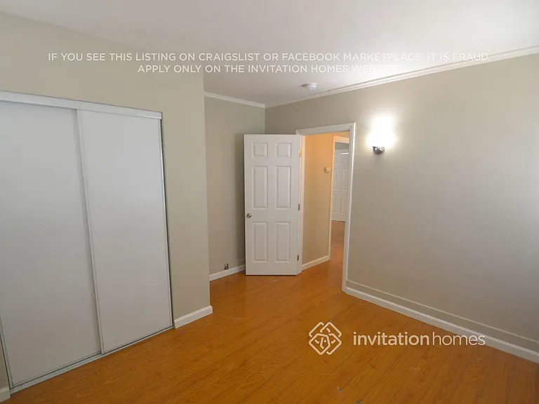 1017 W 73rd St — Photo 9