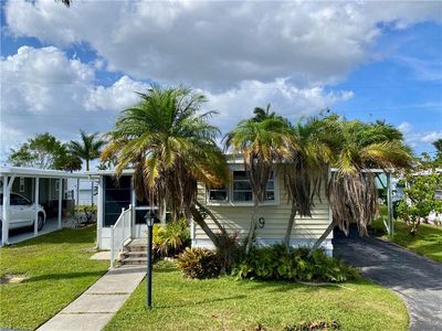 9 Oregon TRL #68, Naples, FL, 34113