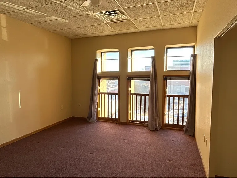 88 S Portland St — Photo 36