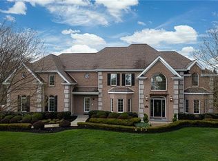 721 Parkview Dr, Gibsonia, PA