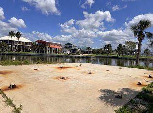 26 9th St, Horseshoe Beach, FL 32648