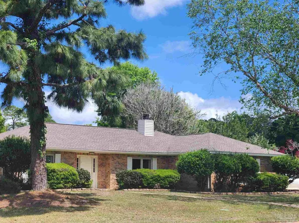6818 Kitty Hawk Cir, Pensacola, FL 32506