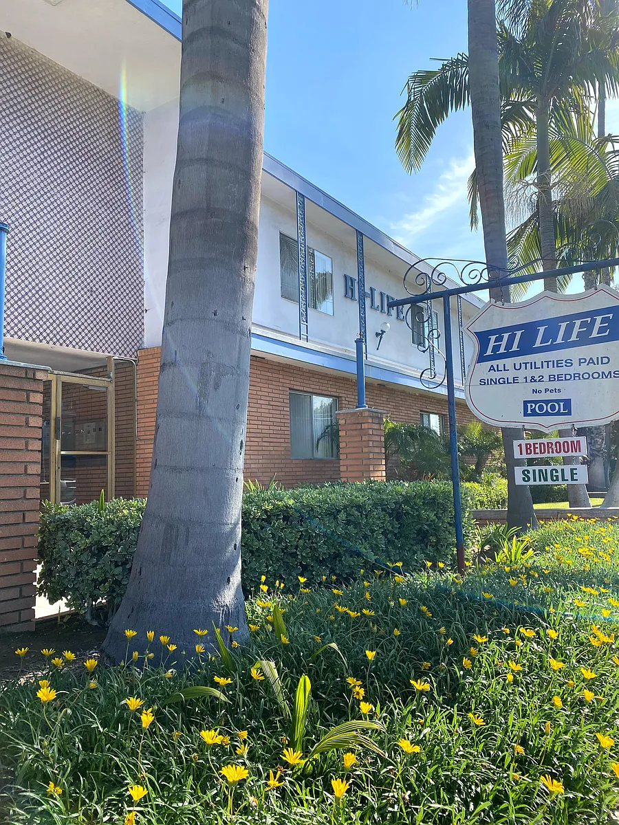 Building Photo - Hi-Life