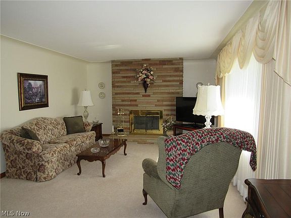 2nd image of 2972 Eldora Dr