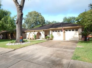 16211 White Star Dr, Houston, TX 77062