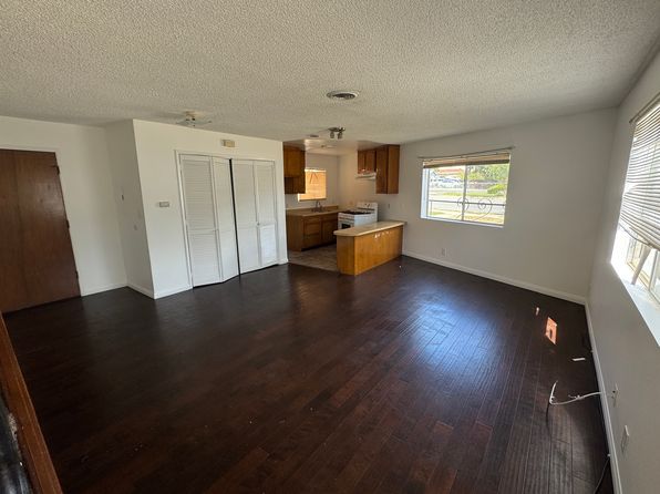 712 E Mission Rd APT A