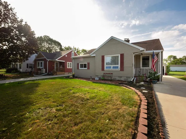 384 E 10th St, Fond Du Lac, WI 54935