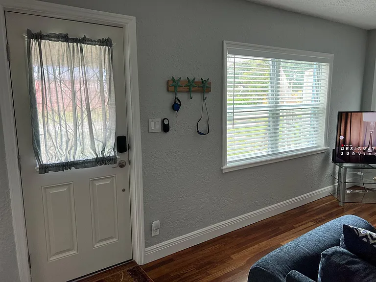 420 Ribault Ave — Photo 8