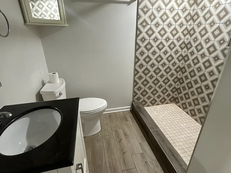 4403 Caroline Ave — Photo 5